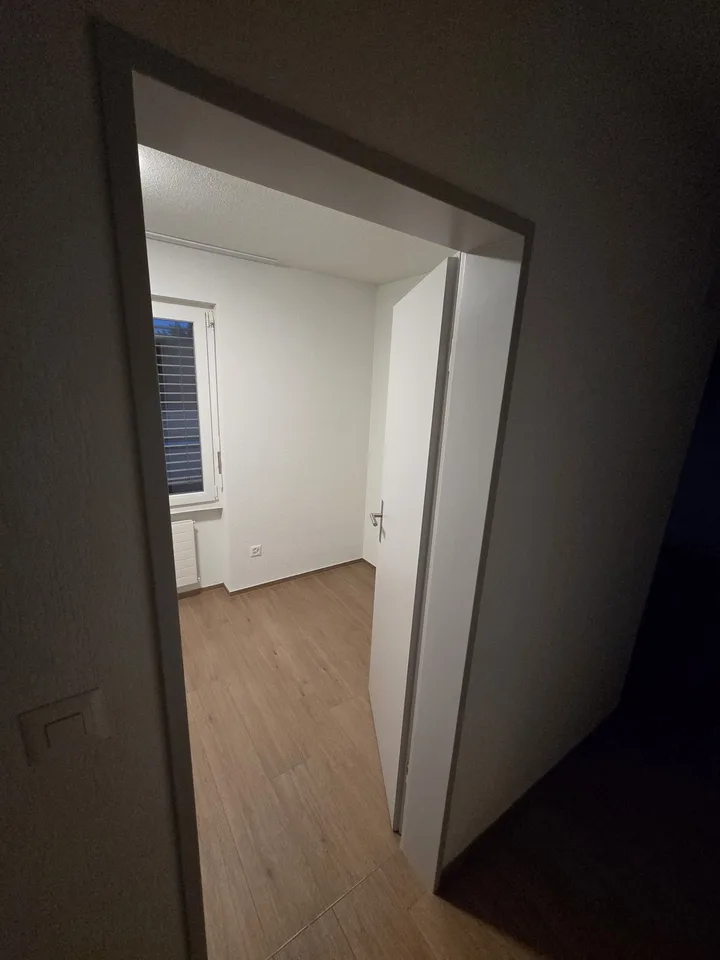 WG Zimmer, 8371 Busswil