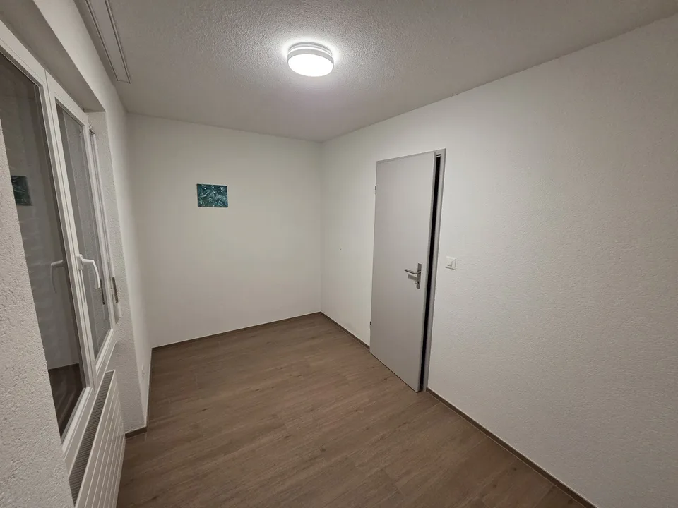 WG Zimmer, 8371 Busswil