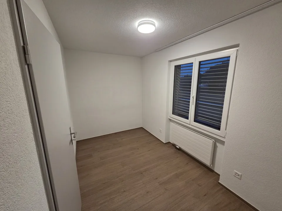 WG Zimmer, 8371 Busswil