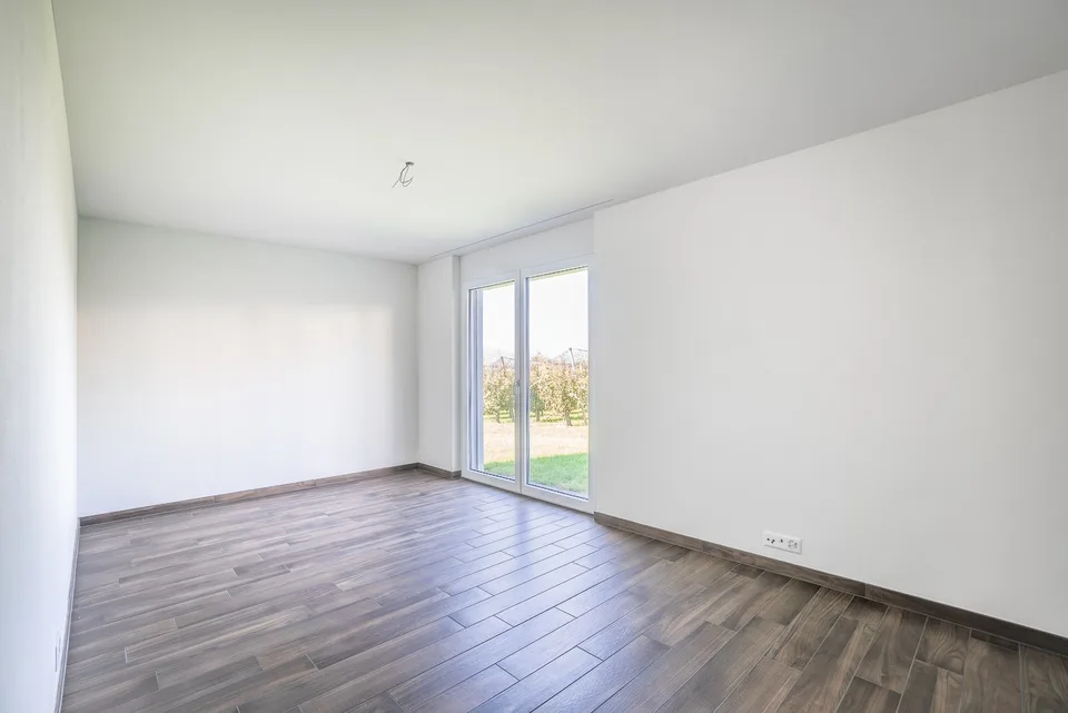 Grosszügige und helle 4.5-Zimmerwohnung mit grossem Gartensitzplatz in Altwis