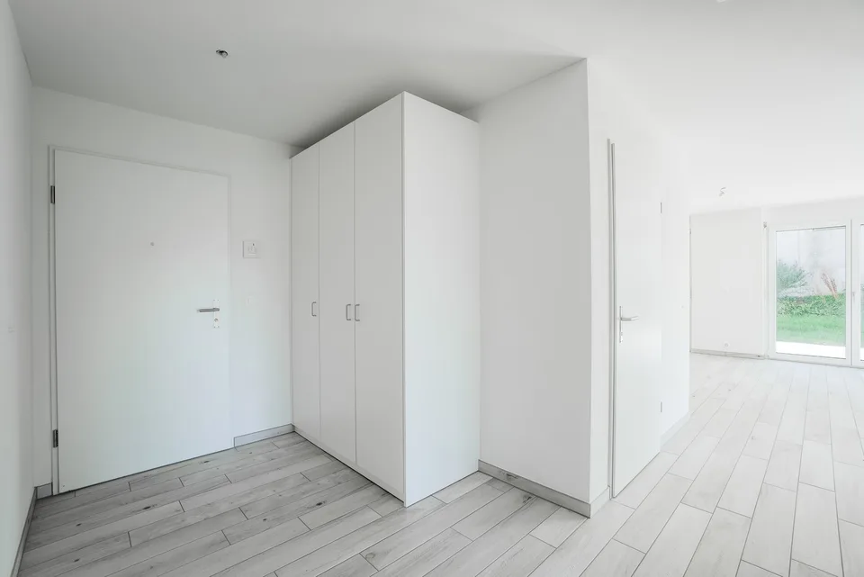 Grosszügige und helle 4.5-Zimmerwohnung mit grossem Gartensitzplatz in Altwis
