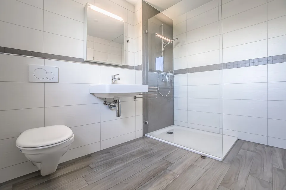 Grosszügige und helle 4.5-Zimmerwohnung mit grossem Gartensitzplatz in Altwis