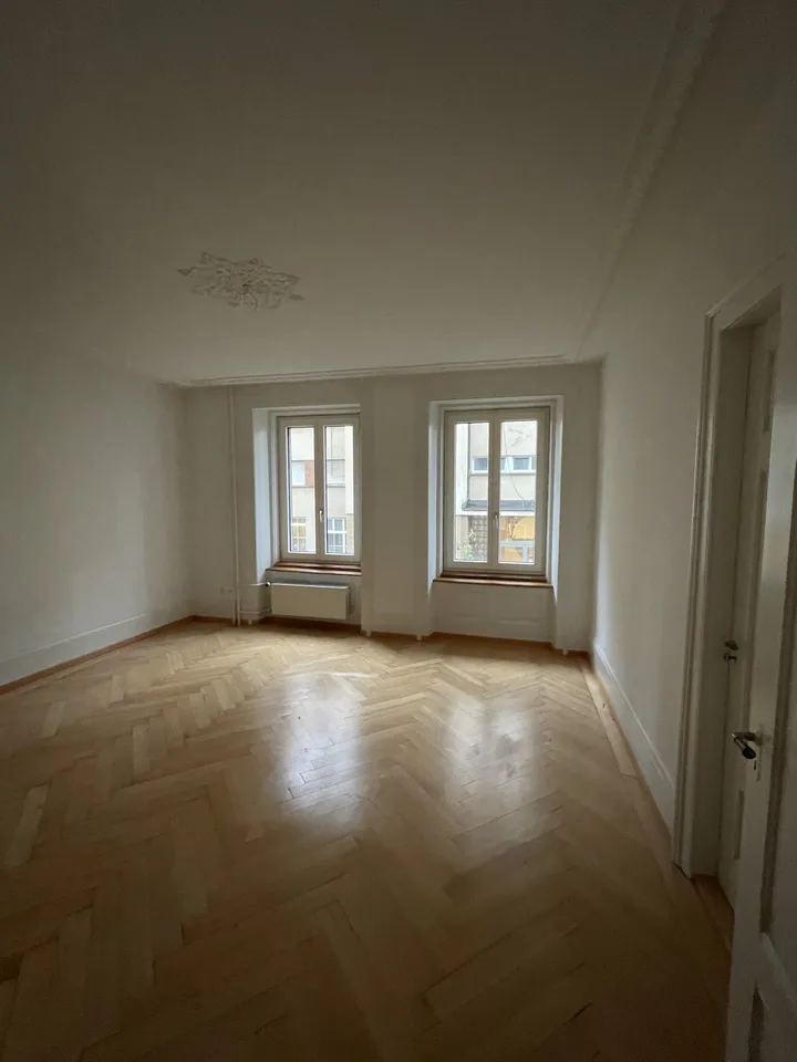 3-Zimmer Altbauwohnung Neustadt