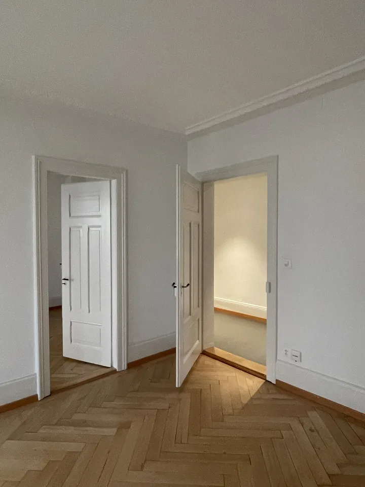 3-Zimmer Altbauwohnung Neustadt
