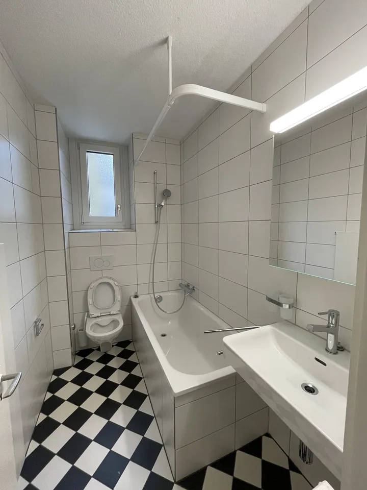 3-Zimmer Altbauwohnung Neustadt