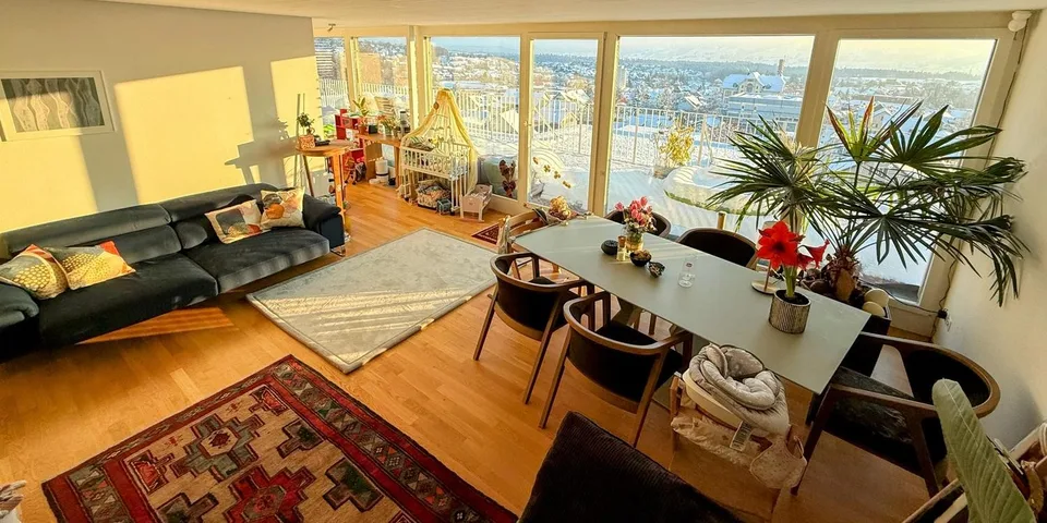 Penthouse Wohnung mit fantastischer Sicht und Terrasse.