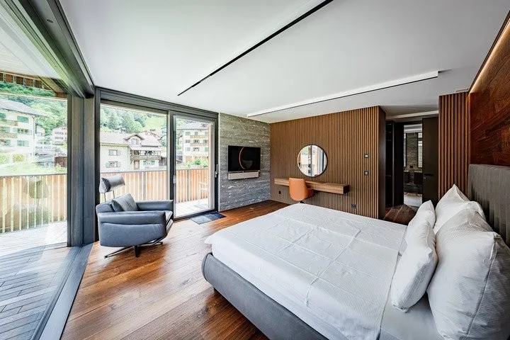 EXKLUSIVES LUXUSANWESEN TRIFFT ALPENARCHITEKTUR