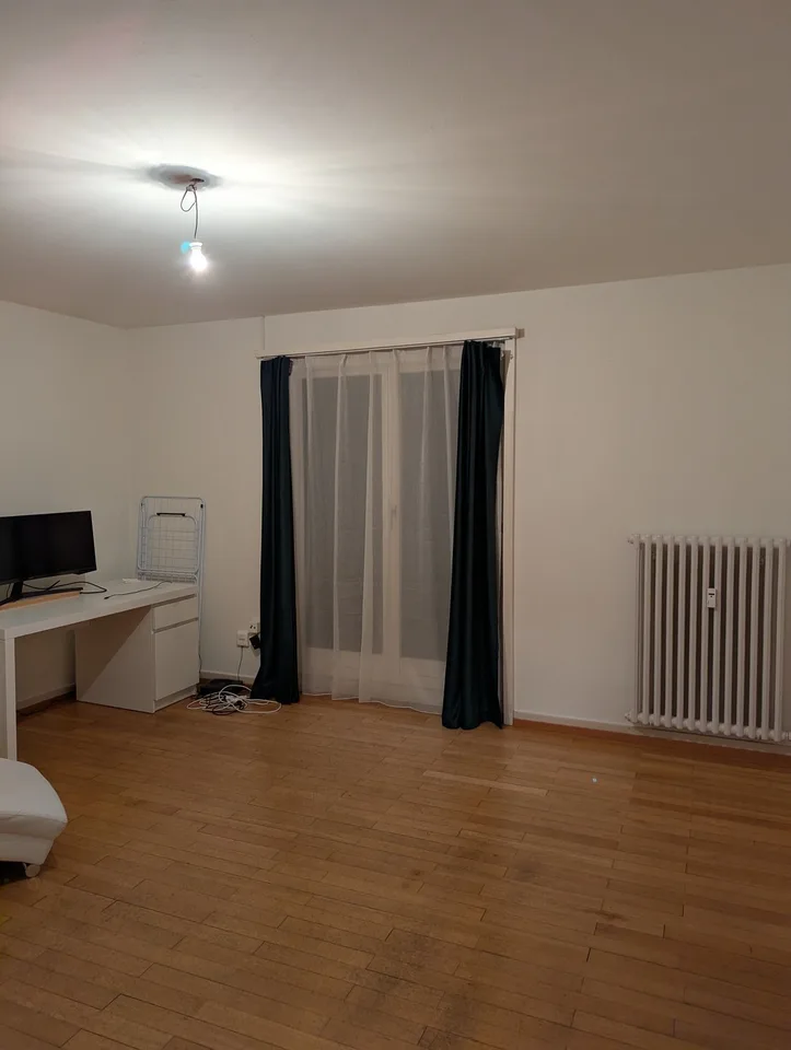 Rent a 2 ½ rooms apartment downtown Zug