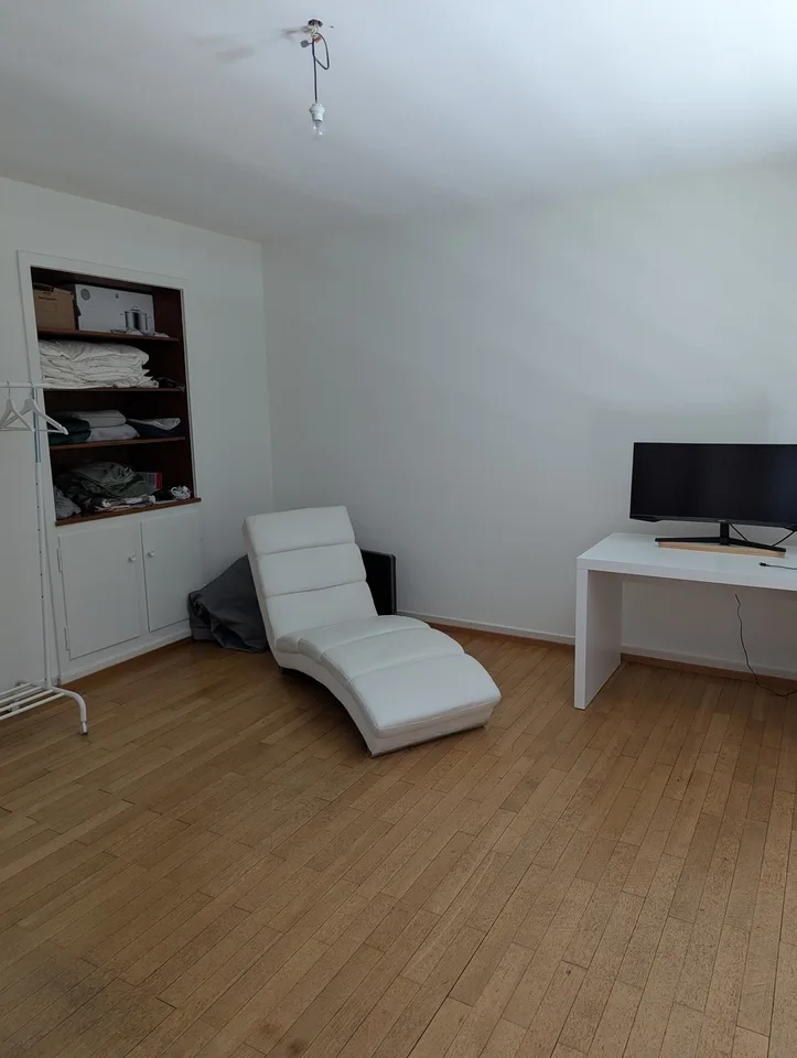 Rent a 2 ½ rooms apartment downtown Zug