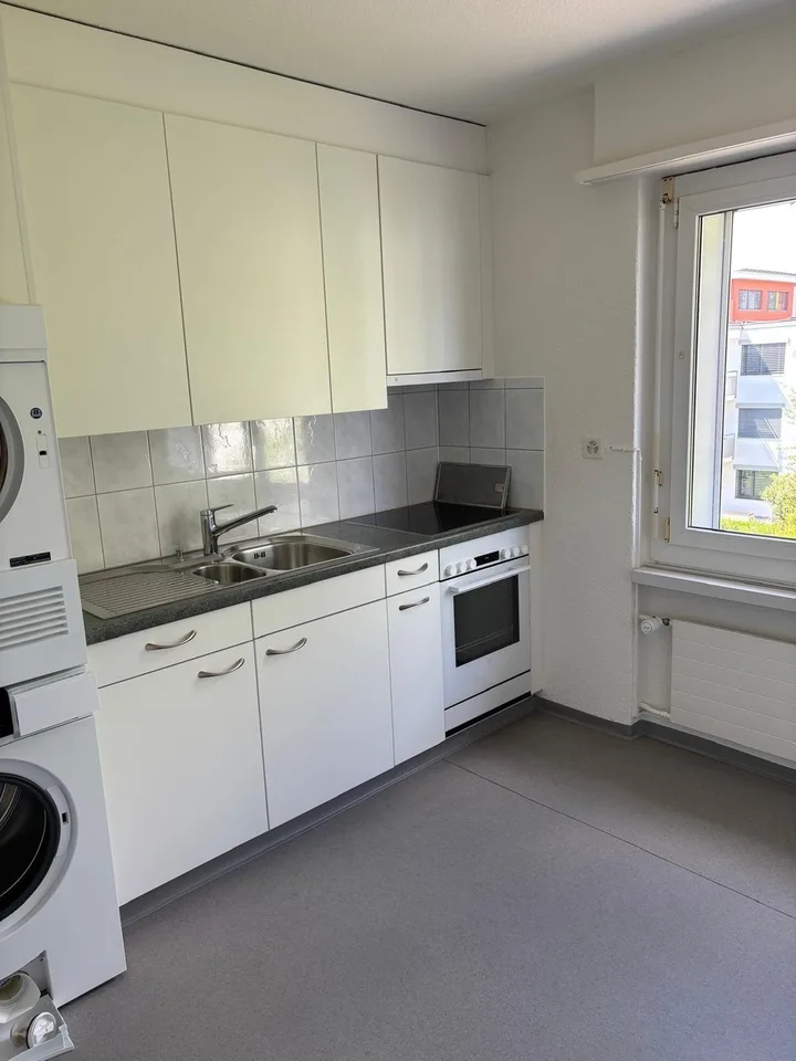 Modern ausgestattete 2er WG in Dübendorf!