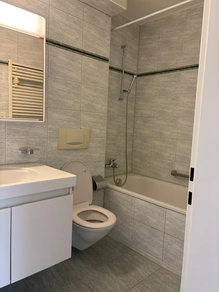 Modern ausgestattete 2er WG in Dübendorf!