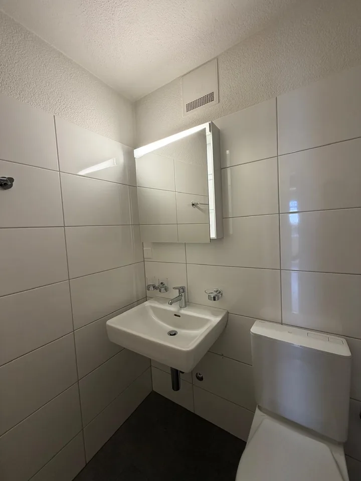 2 Zimmer Wohnung mitten in Zürich-Wiedikon