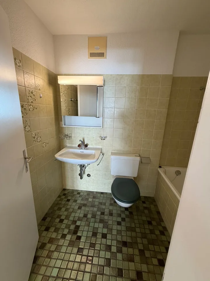 2 Zimmer Wohnung mitten in Zürich-Wiedikon