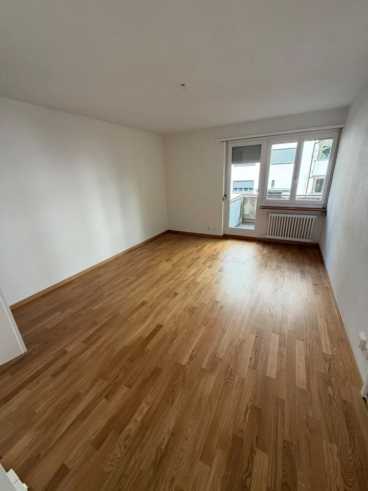 2 Zimmer Wohnung mitten in Zürich-Wiedikon