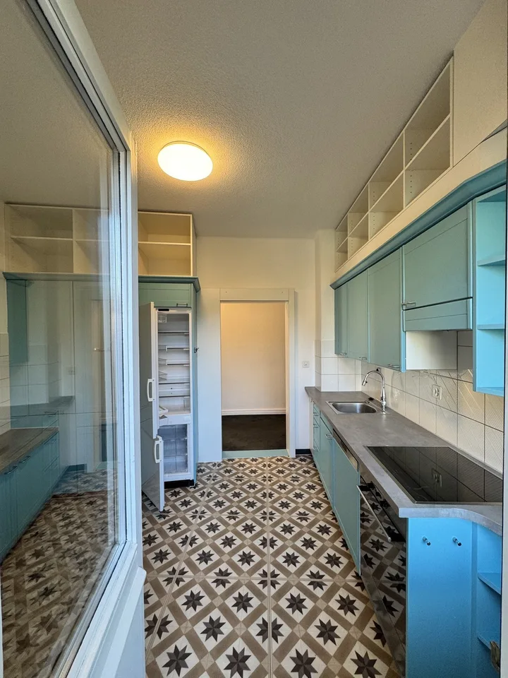 Grosse 4er WG-Zimmer nahe Kreuzplatz | Mitten in Zürich, inkl Balkon