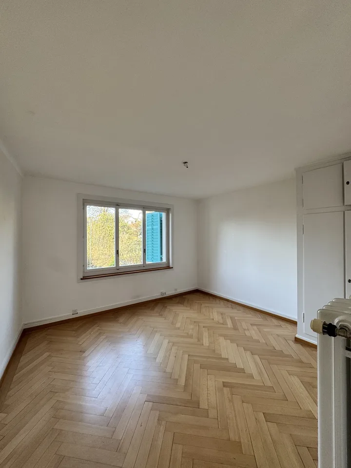 Grosse 4er WG-Zimmer nahe Kreuzplatz | Mitten in Zürich, inkl Balkon
