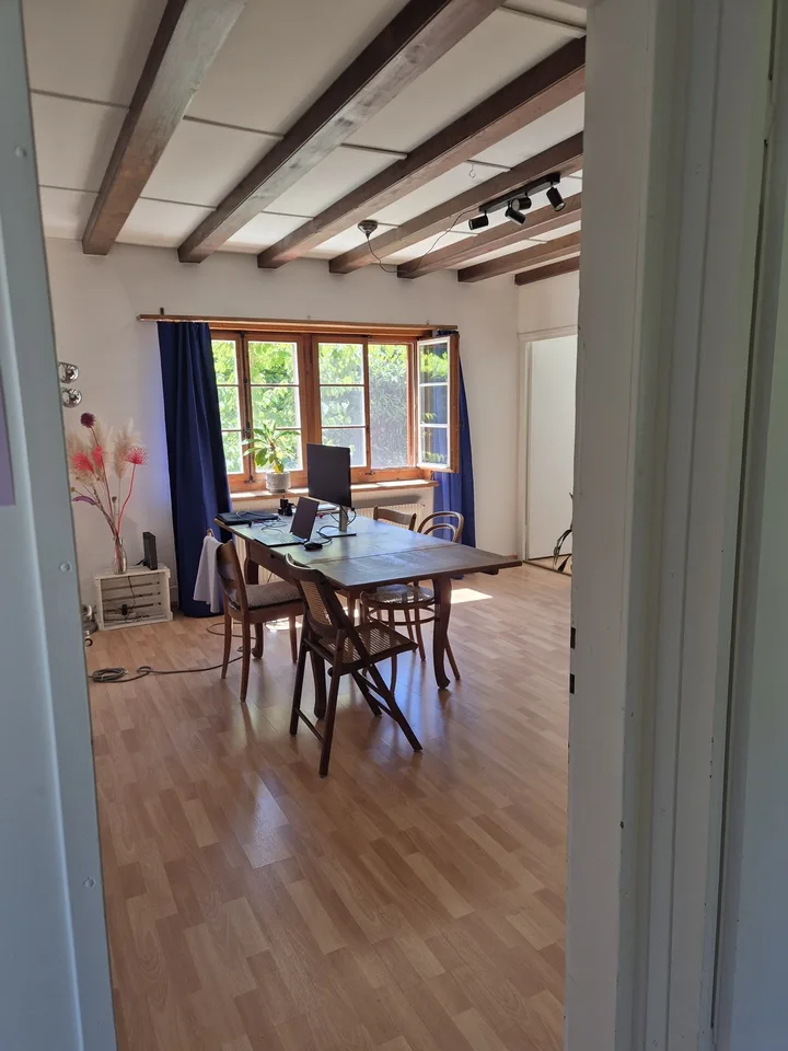 Schönes helles Zimmer im EG