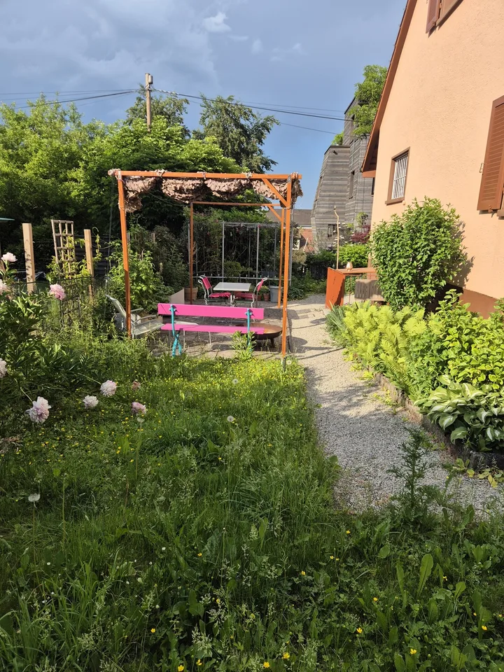 Schönes helles Zimmer im EG