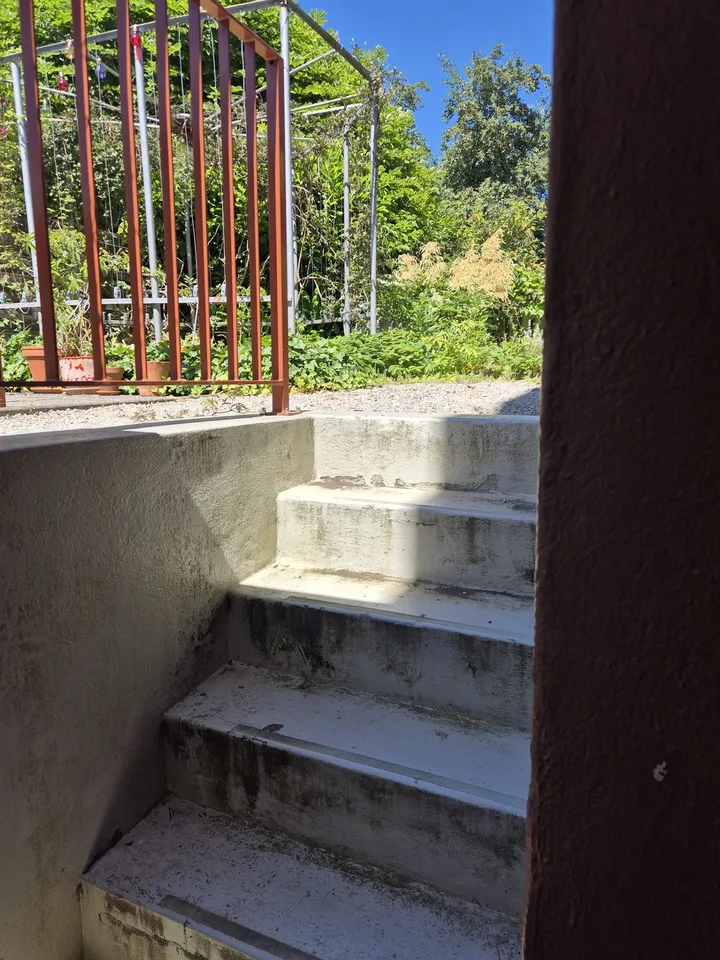 Schönes helles Zimmer im EG