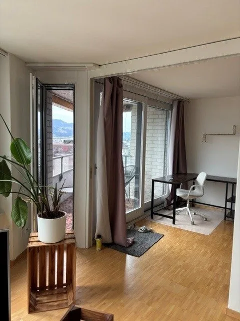 Zentrale und moderne 2-Zimmerwohnung mit schöner Aussicht zu vermieten