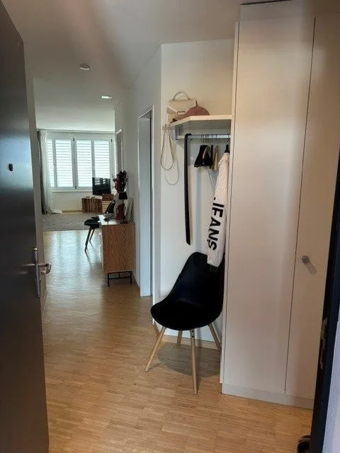 Zentrale und moderne 2-Zimmerwohnung mit schöner Aussicht zu vermieten
