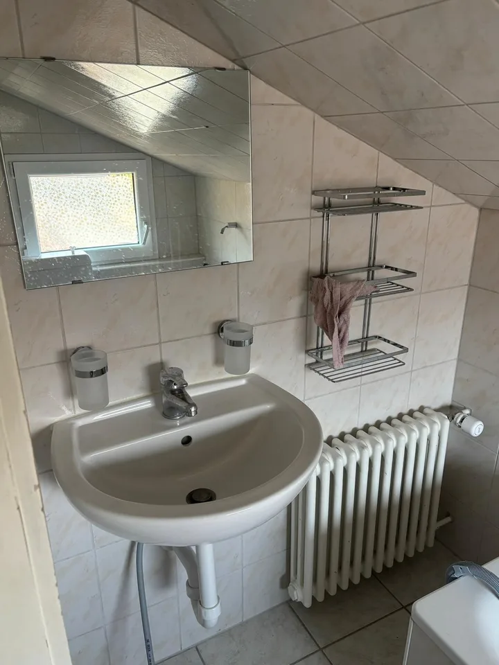 Charmante 2.5-Zimmer-Wohnung im 3. OG an ruhiger Lage in Hinteregg