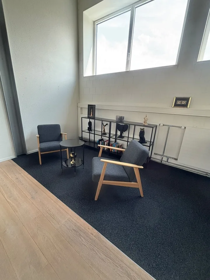 Moderner Büroplatz zur Miete in Baar