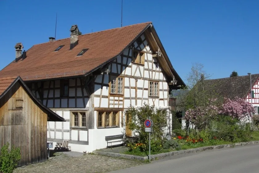 48 m2 Zimmer LILIA: 3 ZIMMER ALS MAISONETTE - RIEGELHAUS BUBIKON