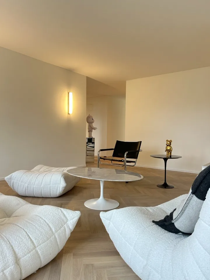 Sanierte 2,5-Zimmer-Wohnung in Erlenbach-Winkel mit Teilseesicht und Tiefgaragenplätze