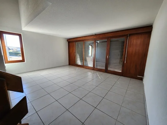 Platz zum Leben – 5-Zimmer-Haus mit Garten in Studen
