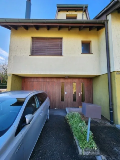 Platz zum Leben – 5-Zimmer-Haus mit Garten in Studen