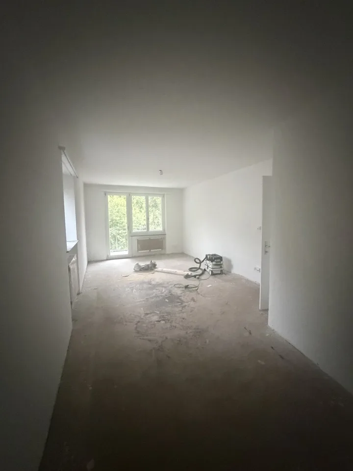 Helle, neu sanierte 2.5-Zimmer-Wohnungen am Aarmattweg 53