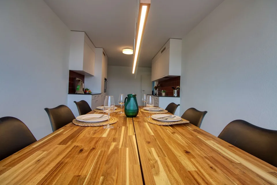Appartement vivant spacieux à Crissier avec balcon privé