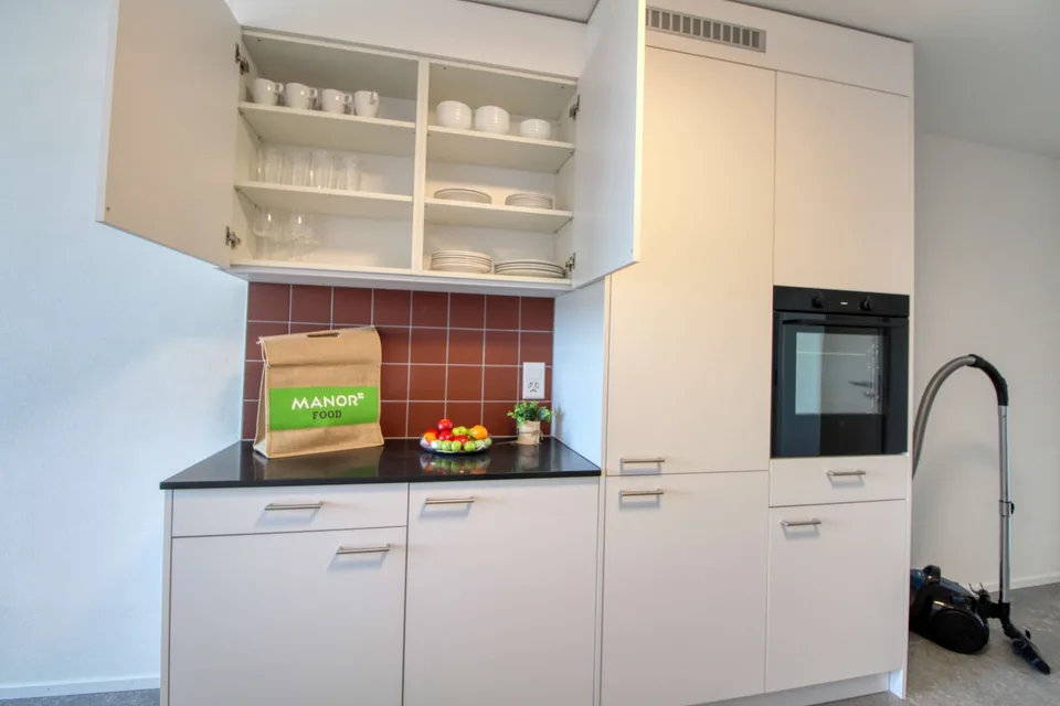 Appartement vivant spacieux à Crissier avec balcon privé