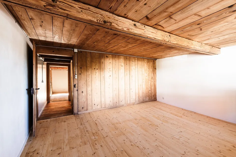 Moderne denkmalpflegerische 3.5 Zimmerwohnung mit Garten
