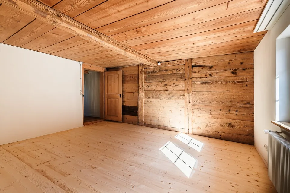 Moderne denkmalpflegerische 3.5 Zimmerwohnung mit Garten