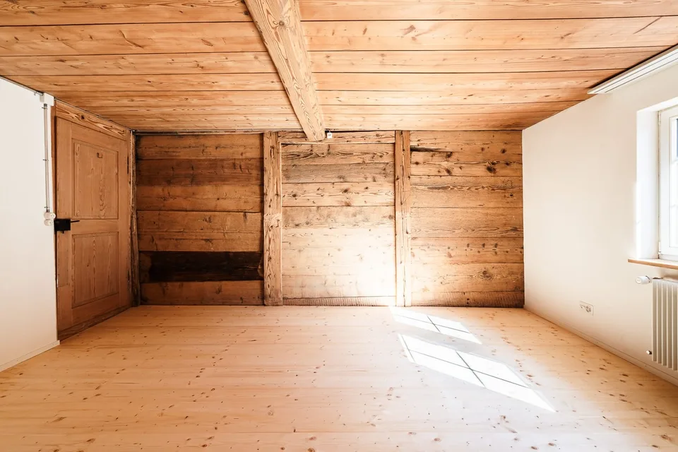 Moderne denkmalpflegerische 3.5 Zimmerwohnung mit Garten