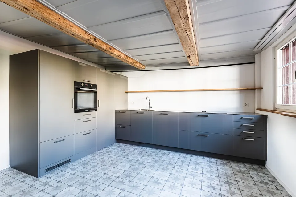 Moderne denkmalpflegerische 3.5 Zimmerwohnung mit Garten