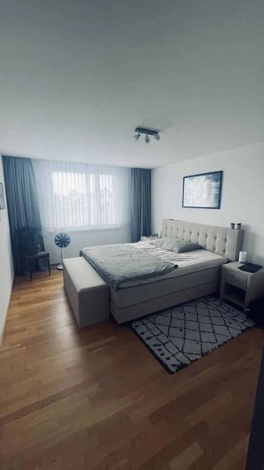 Helle 3.5-Zimmer-Wohnung mit grossem Balkon und eigenem Waschturm in Obfelden