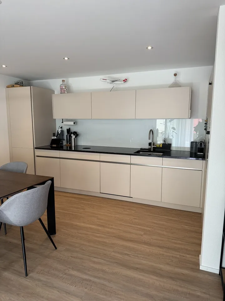 Moderne 2.5 Zimmerwohnung zu vermieten per 01.12.26