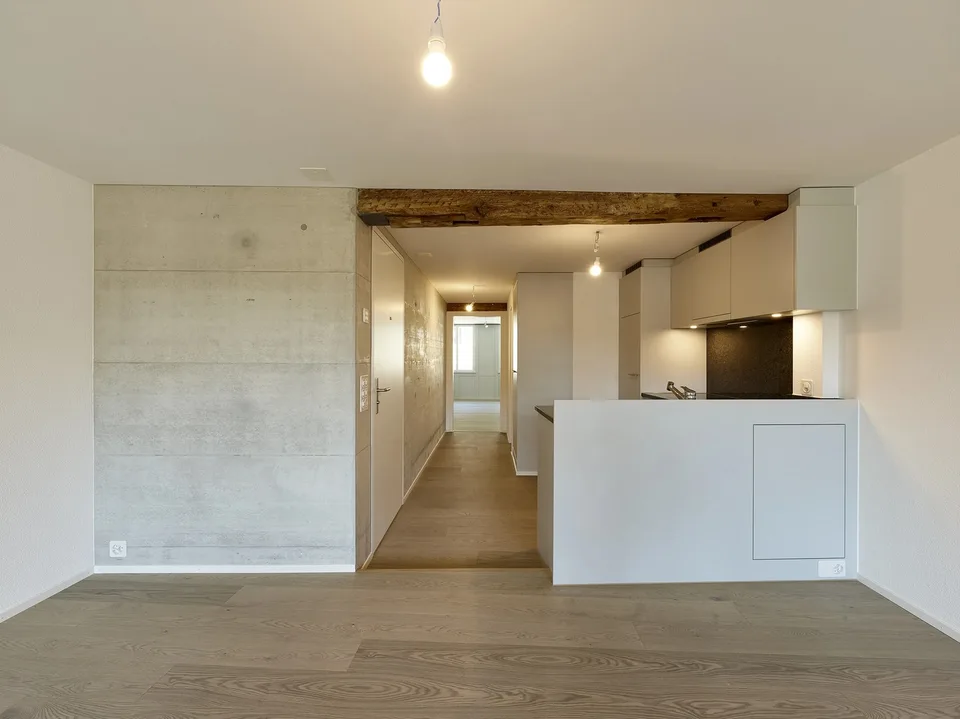 Charming old-building apartment with balcony