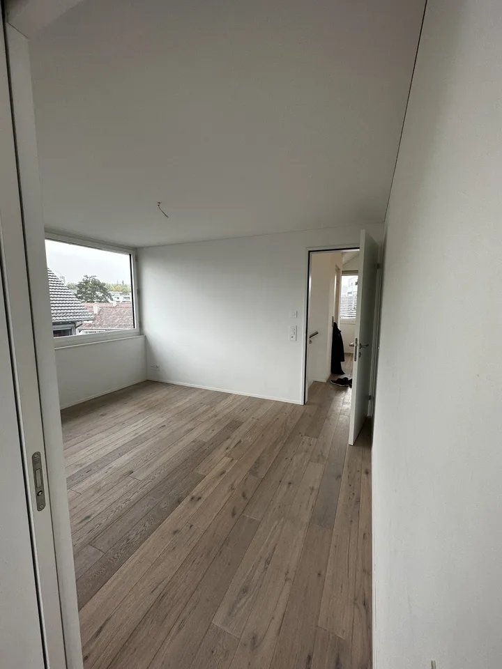 Mitbewohner gesucht hochwertiges Shared Living im grosszügigen Loft in Steinhausen