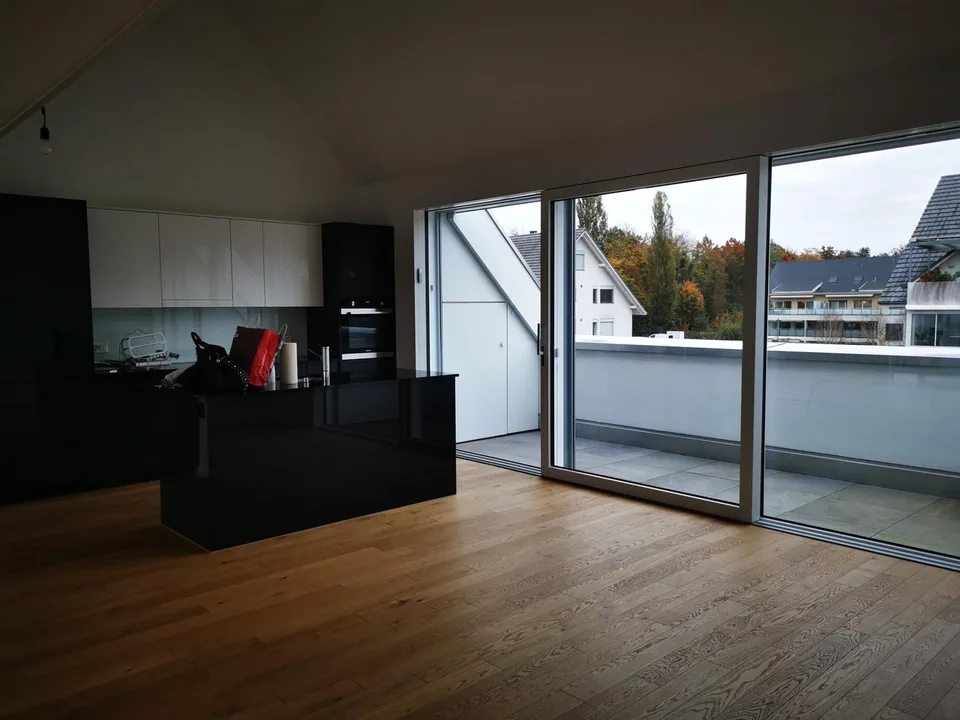 Neubau mit Galerie direkt neben Naturschutzgebiet