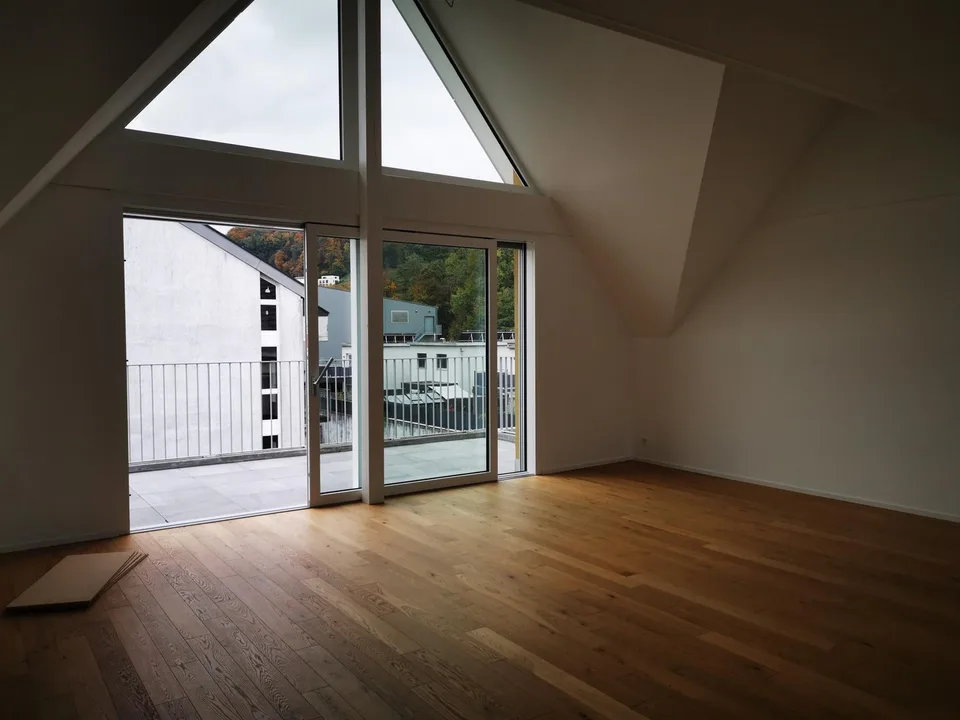 Neubau mit Galerie direkt neben Naturschutzgebiet