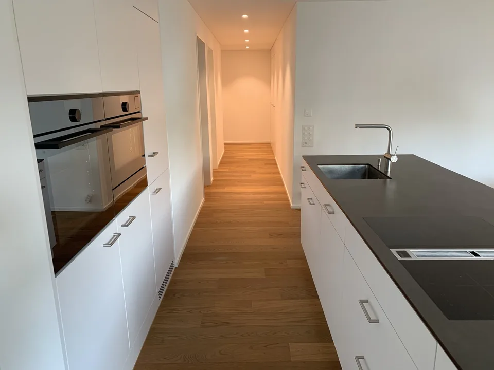 Helle 4.5‑Zimmer‑Wohnung im Minergie‑Standard mit Blick auf den Rossbach‑Wald – Herrliberg Goldküste
