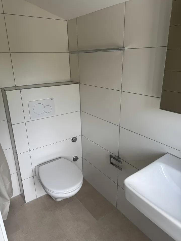 Ein Zimmerwohnung zu vermieten