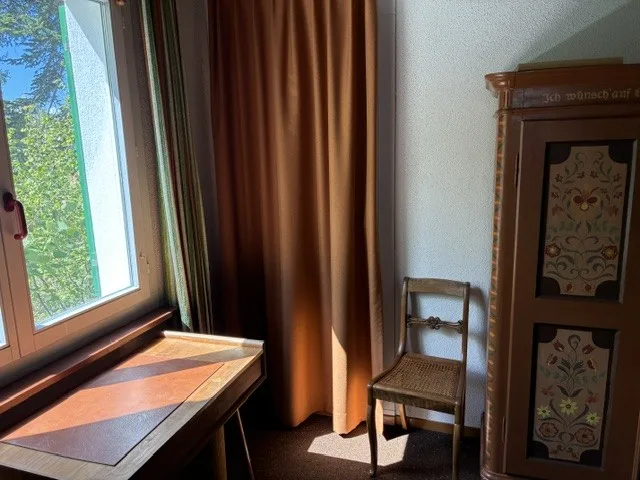 Möbliertes Zimmer, nähe Spital