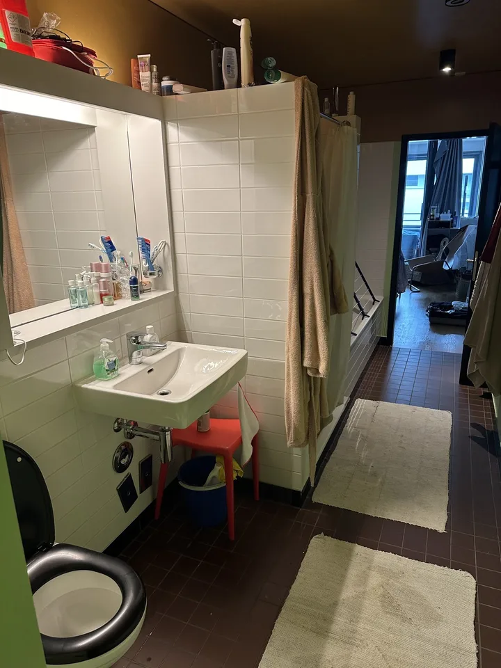 Camera in un appartamento condiviso, 8047 Zürich