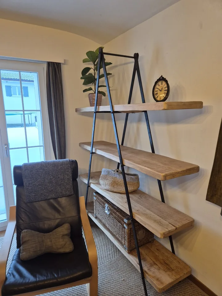 Room in a shared house, Urdorf