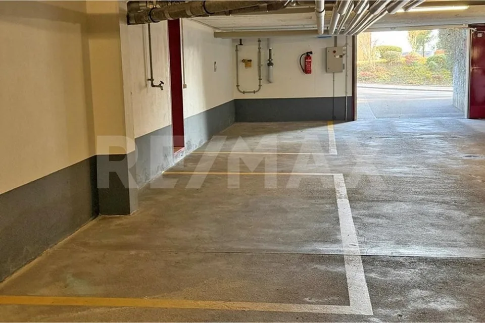 Tiefgarageplatz in Höngg